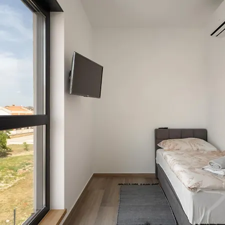House M3 Premium